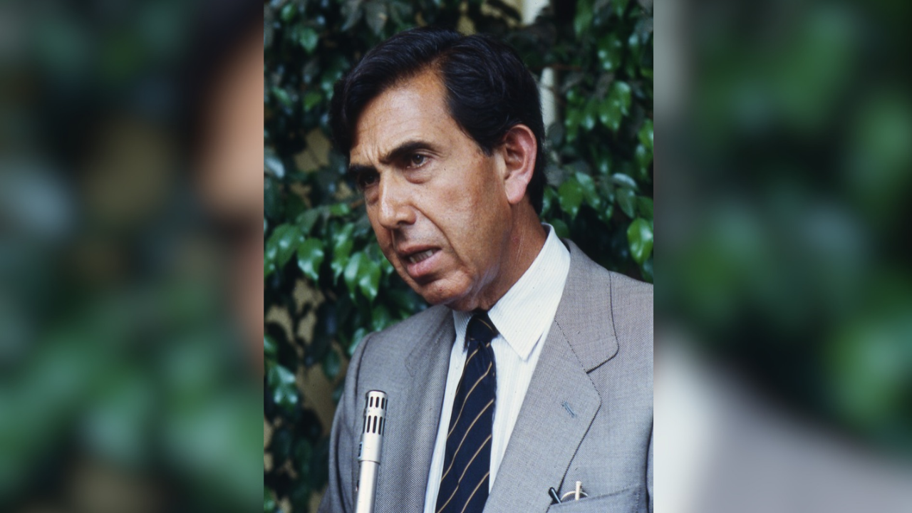 Cuauhtémoc Cárdenas, historic Mexican politician and former presidential candidate, dies at 92
       — WABC-TV Eyewitness News (ABC7 NY)