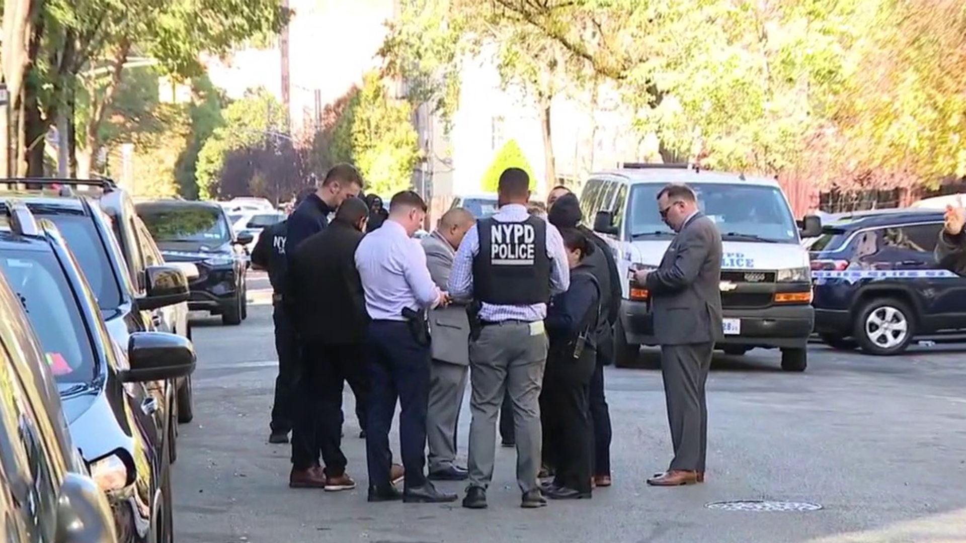 Teenager dies at hospital after Bronx shooting, NYPD says — FOX 5 NY (WNYW)